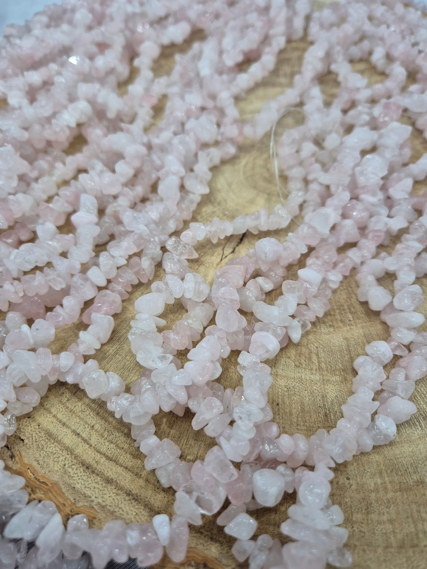 Rose Quartz Chip Beads approx 240 bead strand (5-8mm).