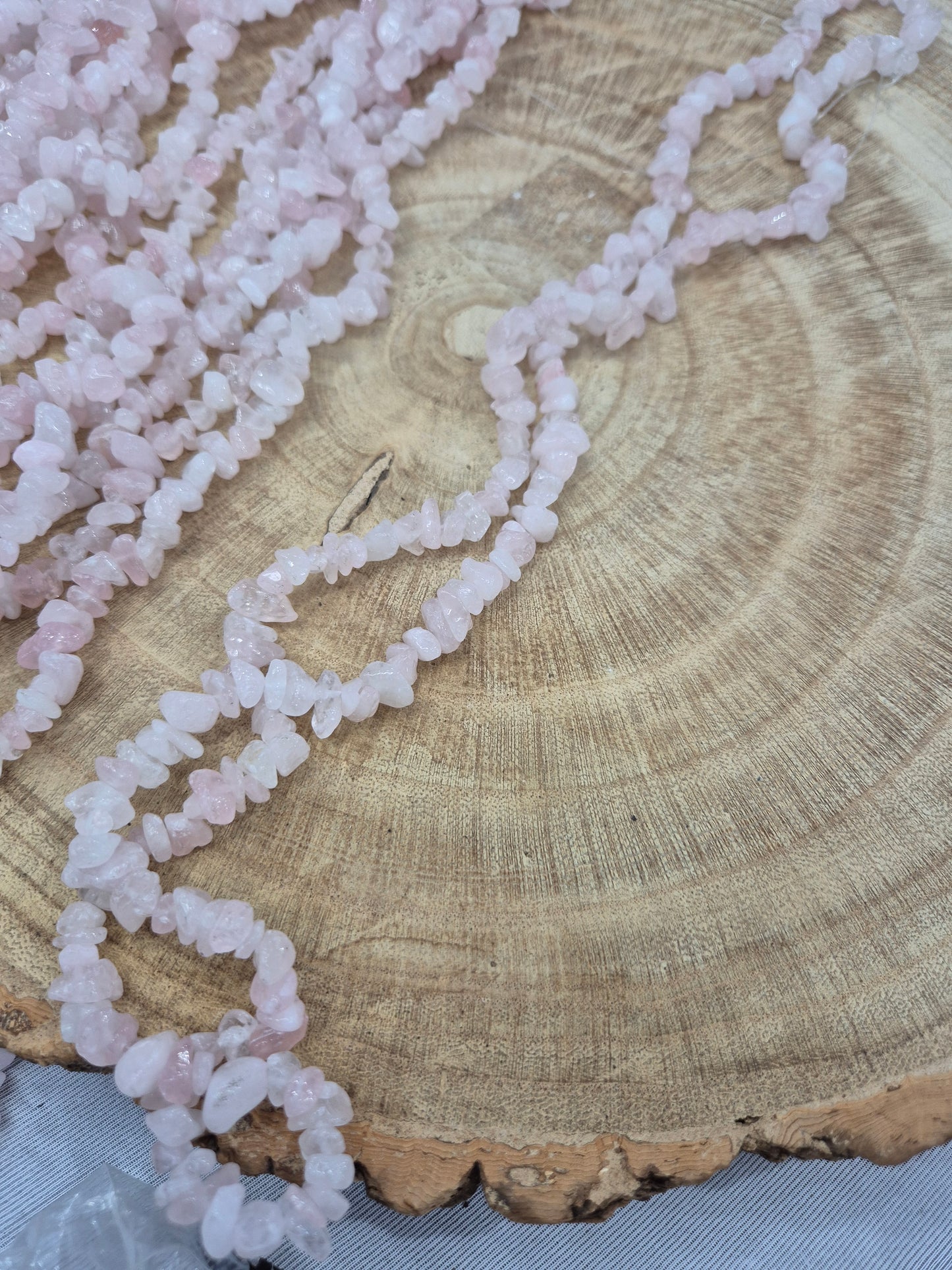 Rose Quartz Chip Beads approx 240 bead strand (5-8mm).